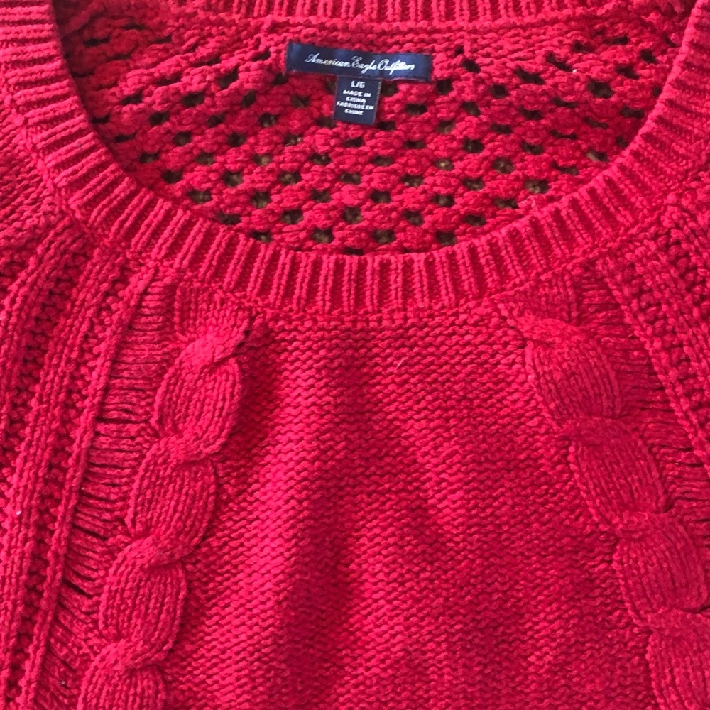 American Eagle L Red knit sweater - Picture 2 of 2